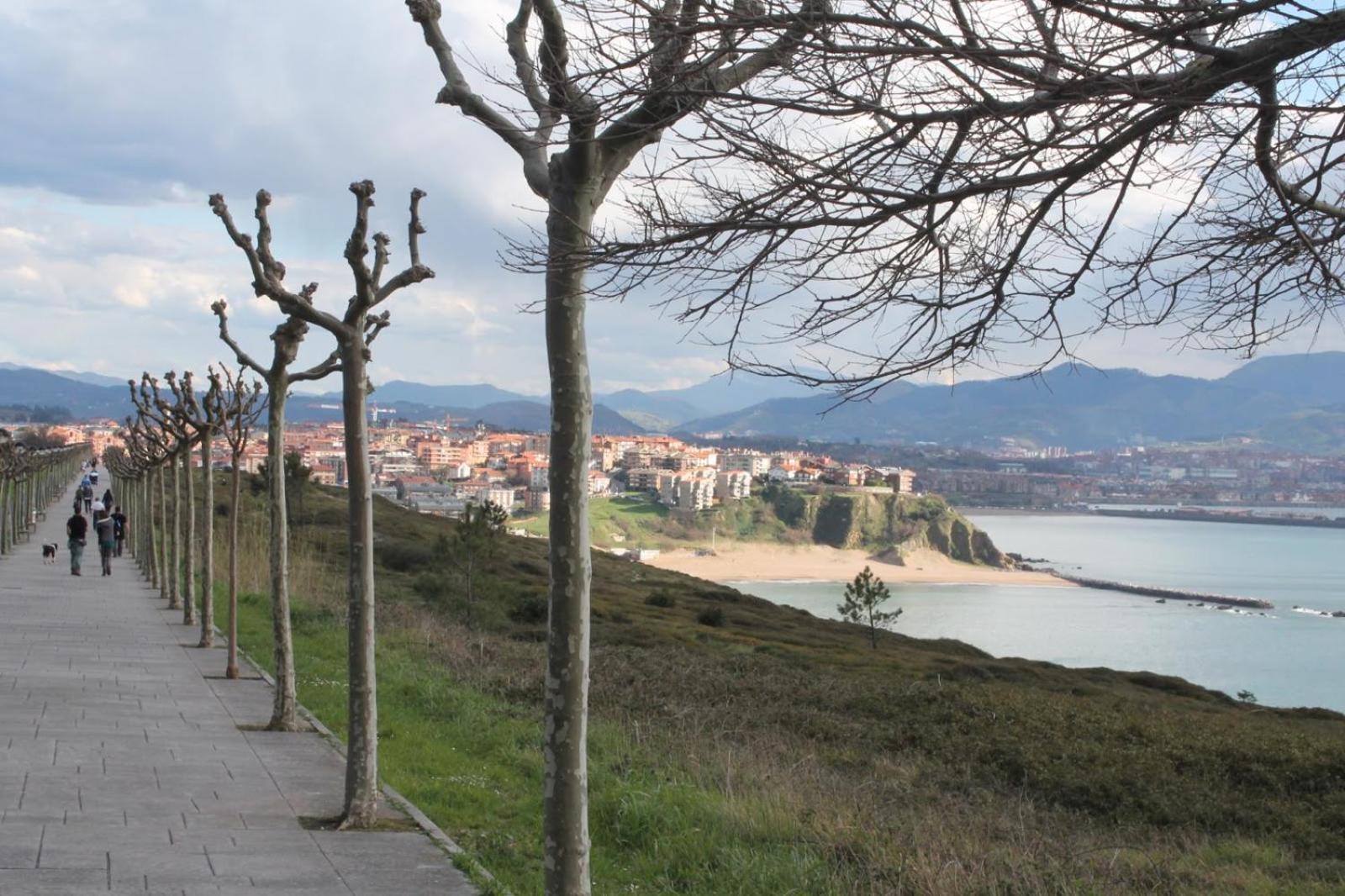 Apartamento En Getxo. Cercano Al Puerto Viejo Bagian luar foto