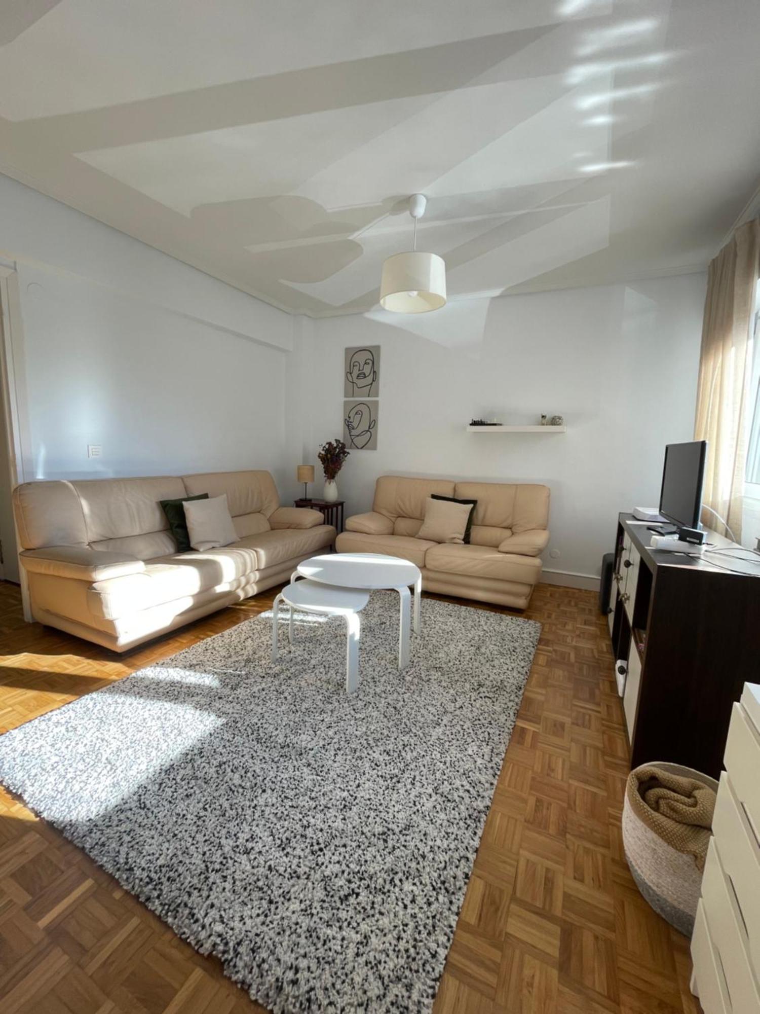 Apartamento En Getxo. Cercano Al Puerto Viejo Bagian luar foto